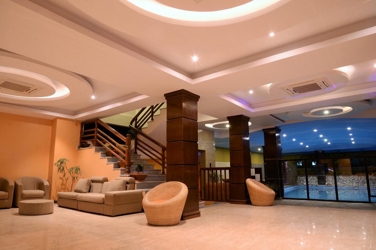 Kuti Resort & Spa Покхара Экстерьер фото